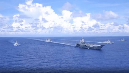 解放军双航母吓到欧盟，欧盟官员：威胁欧洲安全，将和日本联合