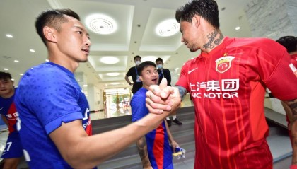 超级杯前瞻：中国足坛开年大戏 减配海港能否复仇申花