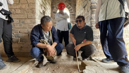箭扣长城五期保护修缮项目设计交底,专家介绍“治疗方案”