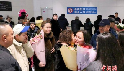 40余名土耳其新疆籍侨胞返乡探亲
