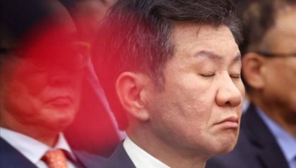 韩国足球大地震！27项违规 足协主席+国足主帅或被解职