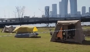 江苏苏州一露营者在帐篷内身亡？当地确认：瓦斯罐取暖发生意外