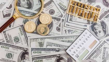 创下近7个月新低！在岸人民币对美元汇率跌破7.25关口，分析师预计市场对美联储的押注将进一步增加【附人民币国际化市场前景分析】