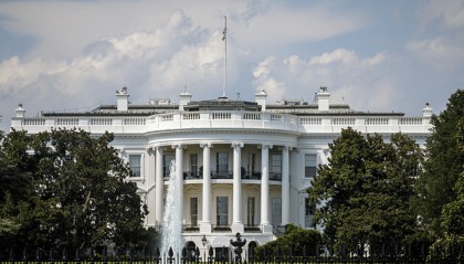 特朗普亲信:乌东四州的人民渴望脱离乌克兰,并接受俄罗斯的条件