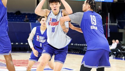 NBA联合试训杨瀚森表现不错 选秀专家:他压制多位NCAA高水平中锋