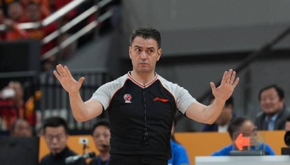 情绪升级因吹罚准确度低？ 曝CBA总决赛G6无中方裁判