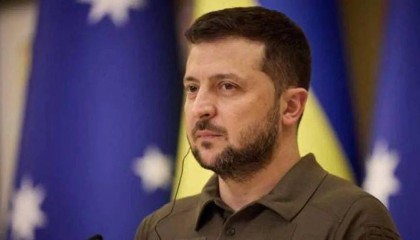 泽连斯基总统府被围，俄乌打了三年多，乌克兰人才明白，原来“最大的敌人”不是俄罗斯