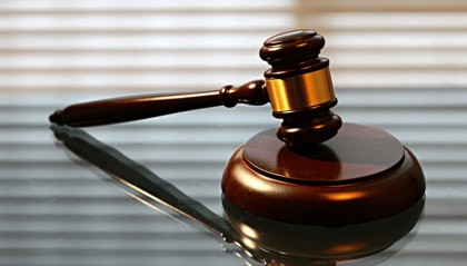 女子说完“死了一晚上死了吗”,男友跳车身亡!判赔21万多