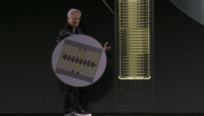 一文读懂黄仁勋CES重磅发布：最新5090芯片、世界最大AI计算机、首个世界模型