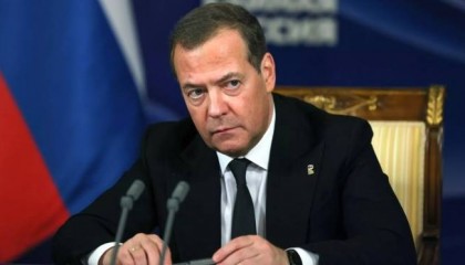 俄罗斯已成为法国和欧洲的威胁?梅德韦杰夫回应