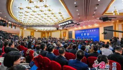 国家发改委主任谈5%经济增长目标：关关难过关关过，前路漫漫亦灿灿