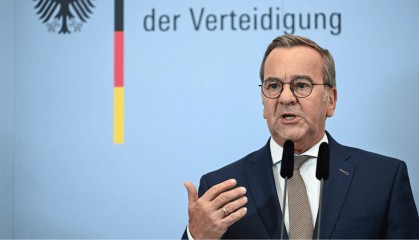 德国防长驳斥冯德莱恩向乌克兰派兵言论:她缺乏授权