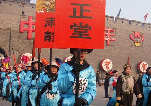有人算了一笔账，清代一名清廉的总督，年收入折合人民币约7200万