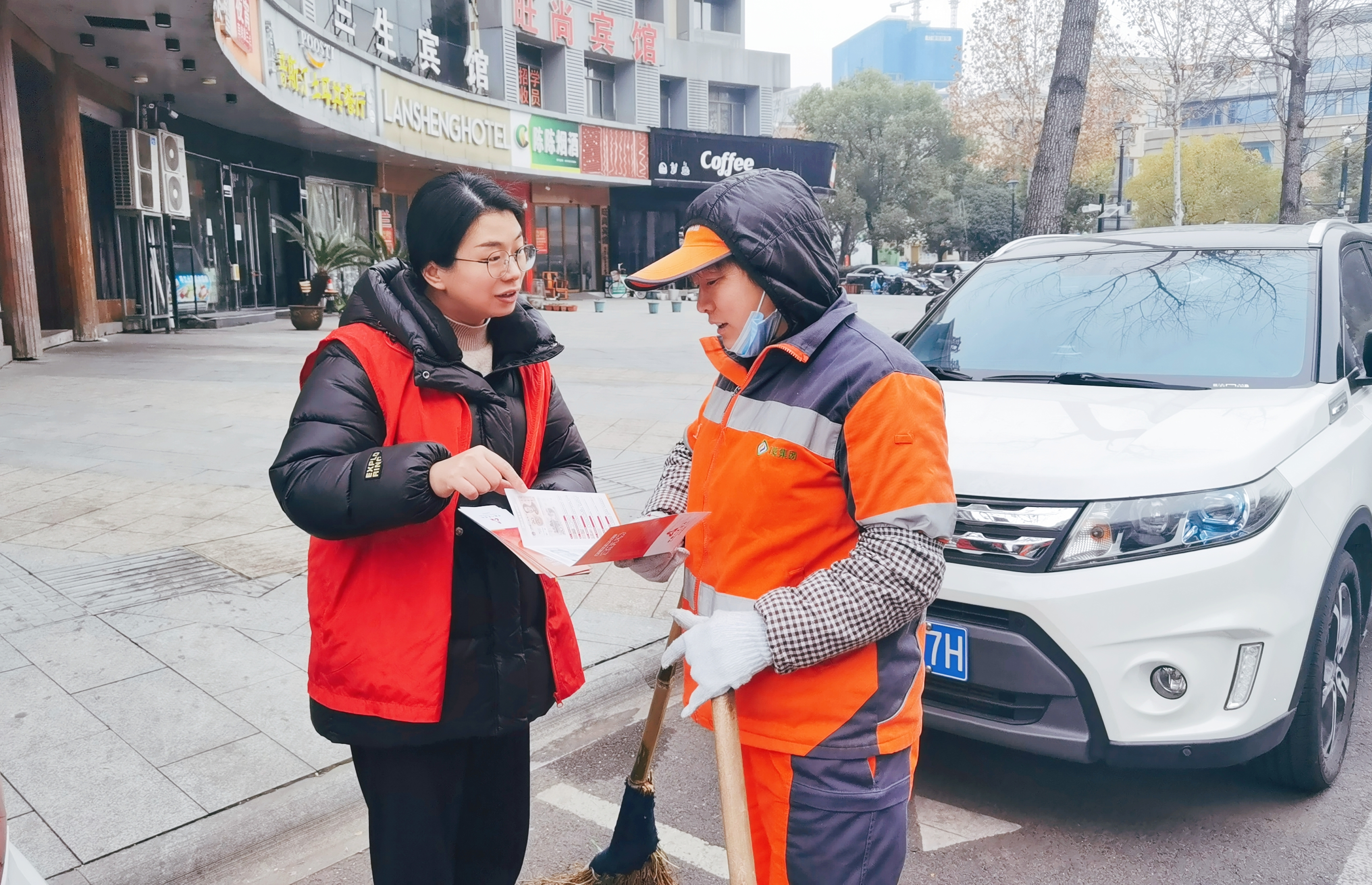 专项宣传进社区，兴业分行义乌分行积极畅通人民币流通环境