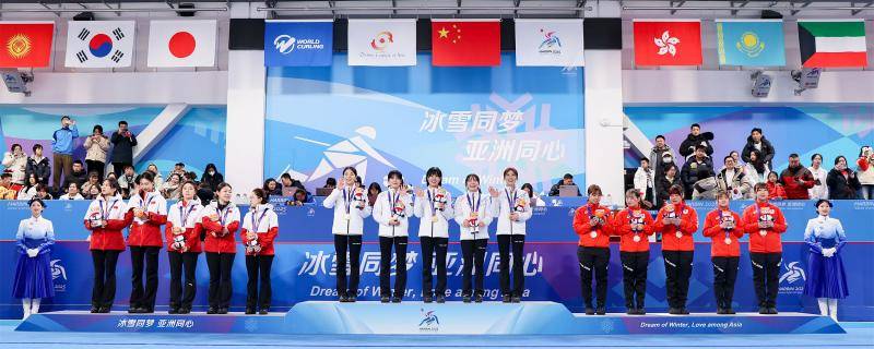 中国女子冰壶队摘银 中国冰壶1银2铜收官