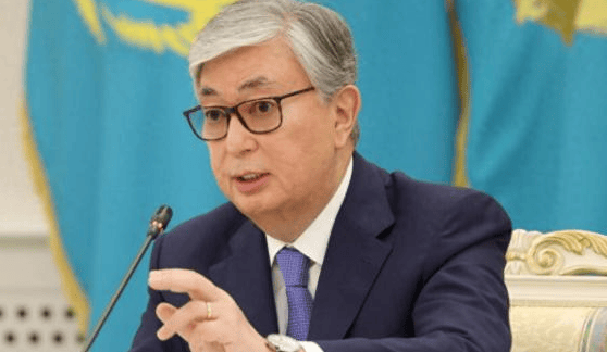 中国被做局了？刚拿下稀土大单，特朗普又要开“第二枪”，全球收到通告，对外释放信号非同寻常