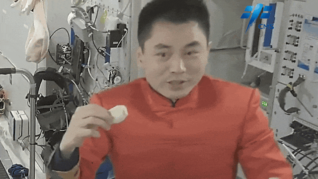 太空烧烤??来看航天员们的“吃饭历程”!