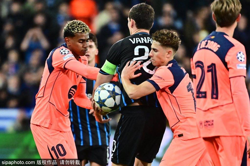 观战台:热刺战曼联+曼城火拼利物浦 拜仁冲击17连胜