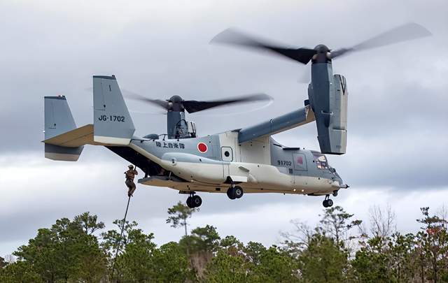 高市早苗对华摊牌,明确或武力干涉台海,中国可祭“王炸”反击
