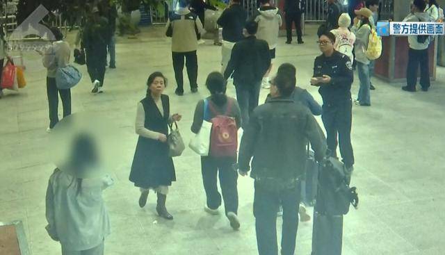 紧急！正要出站，两名14岁少女在昆明火车站被民警拦截…