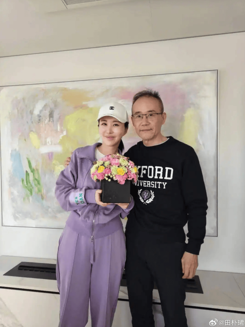 田朴珺回应和王石离婚：没有删照片，没有婚变