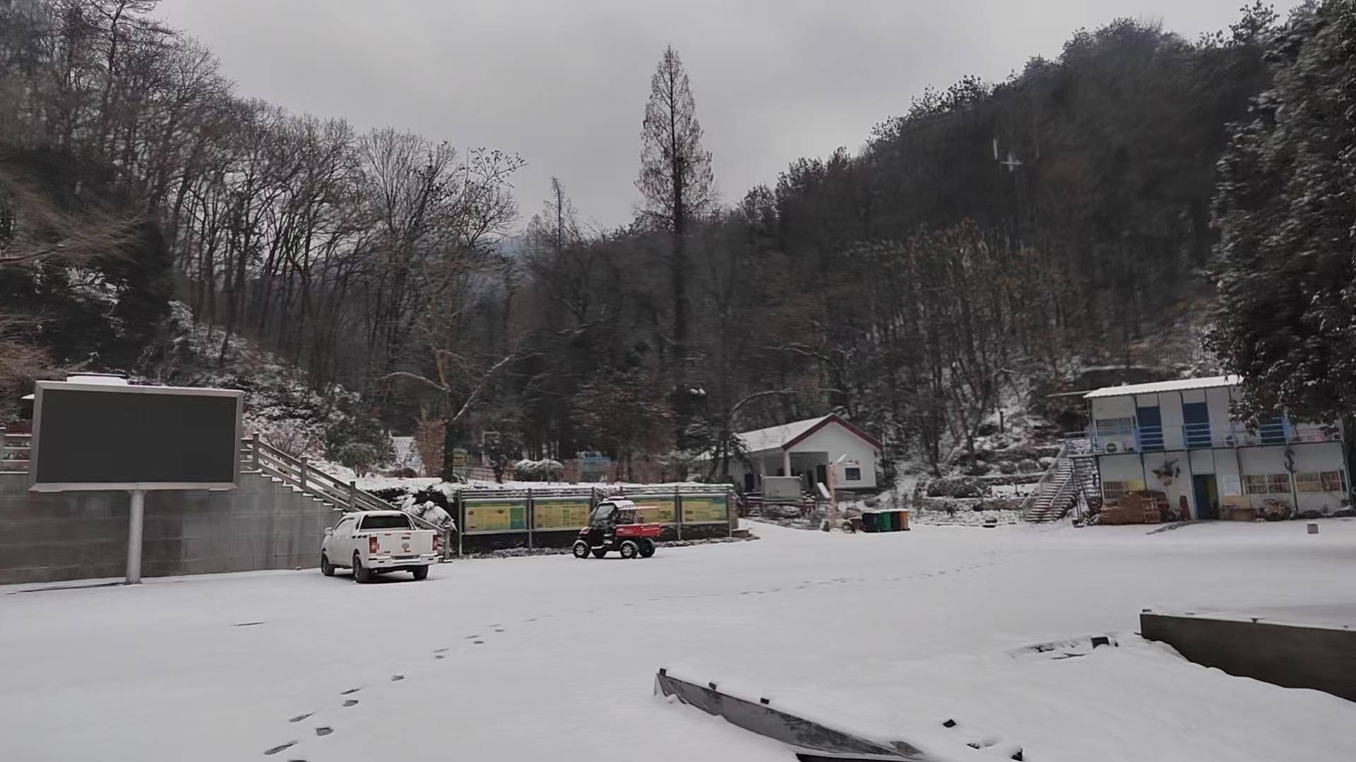 低至-8℃！武汉最大积雪深度7厘米！湖北多地降下大到暴雪，雪还要下多久？