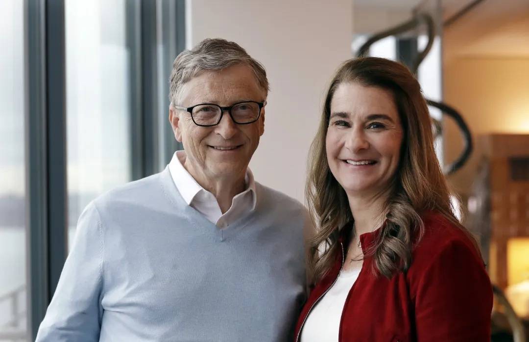 比尔·盖茨就其与爱泼斯坦关系向盖茨基金会员工道歉,承认与2名俄女子有婚外关系