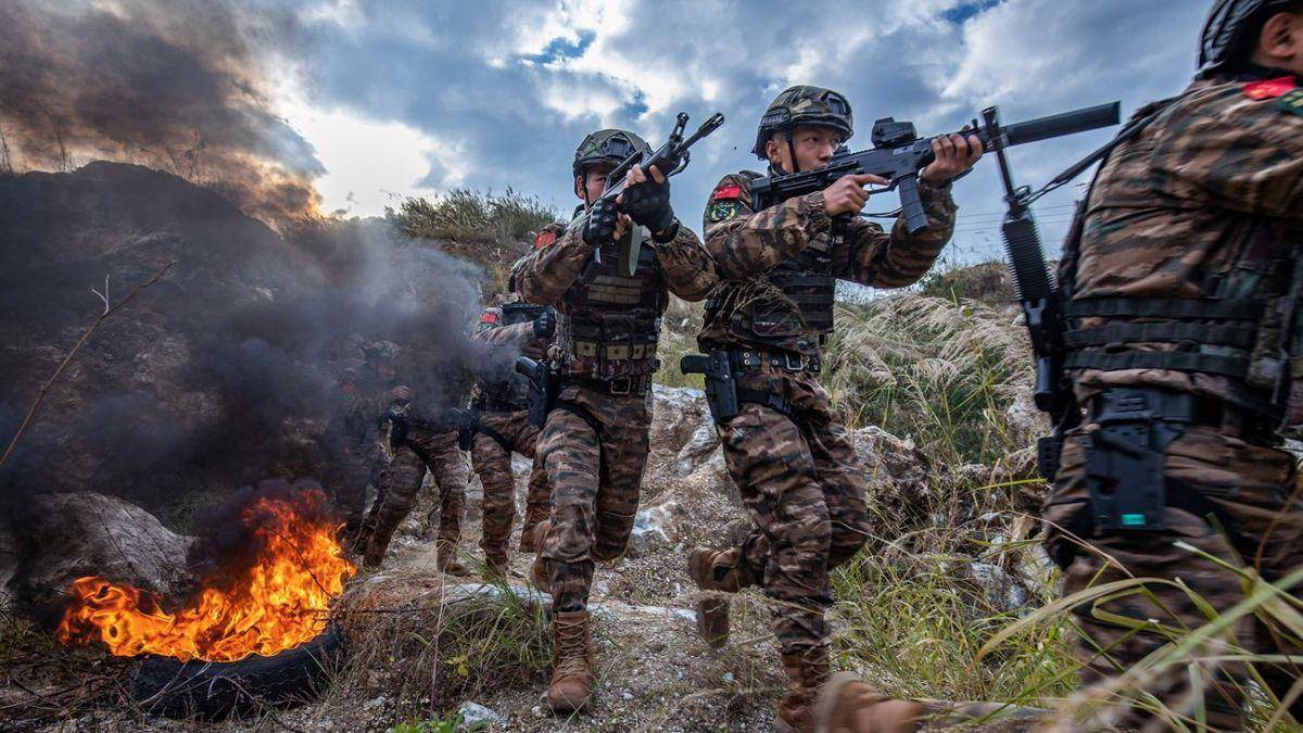 特种兵部署一线,解放军已进台海,岛内直言不讳,美军胜算为零!